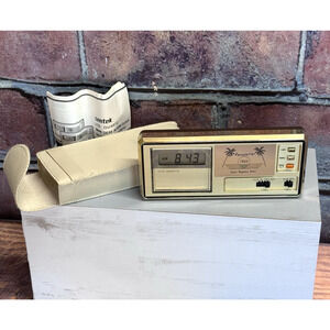 Vtg Tourist Mini Desk Travel Alarm LCD‎ Quartz Sentek Clock Hyatt Regency Maui